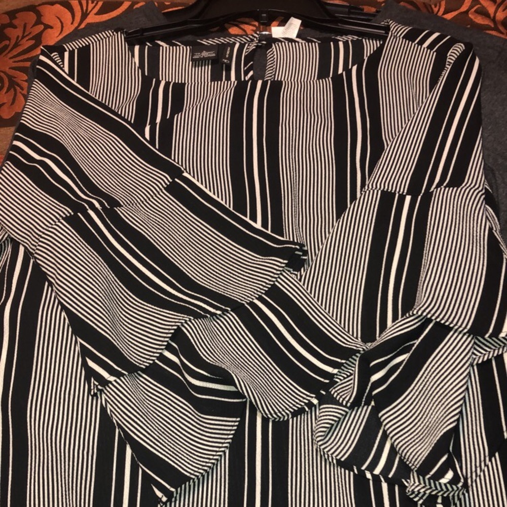 B&W dress 🥰